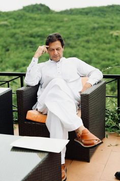Imran Khan's Iconic Kaptaan Chappal: Handmade Elegance in Original Leather